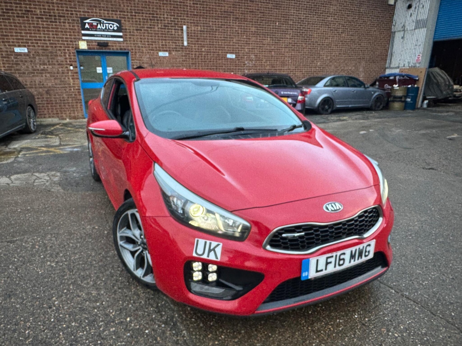 Used Kia Pro Ceed 2016 for sale - 76912917: Photo 2