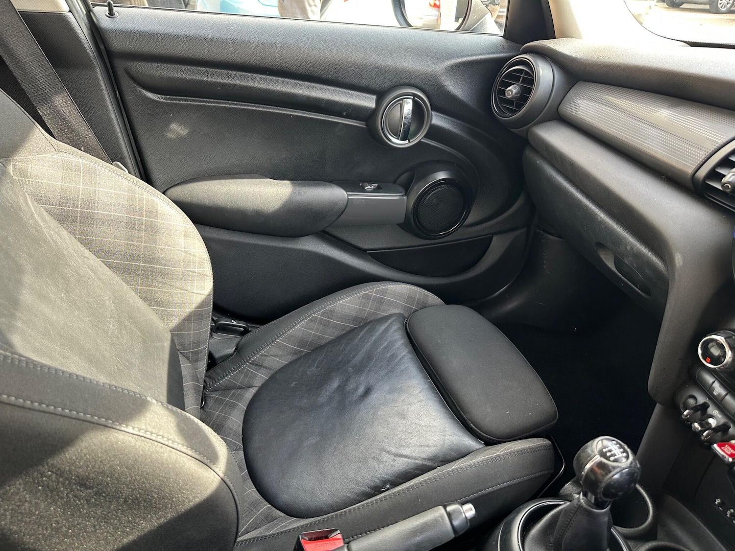 Used MINI Hatch 2017 for sale - 76562520: Photo 31