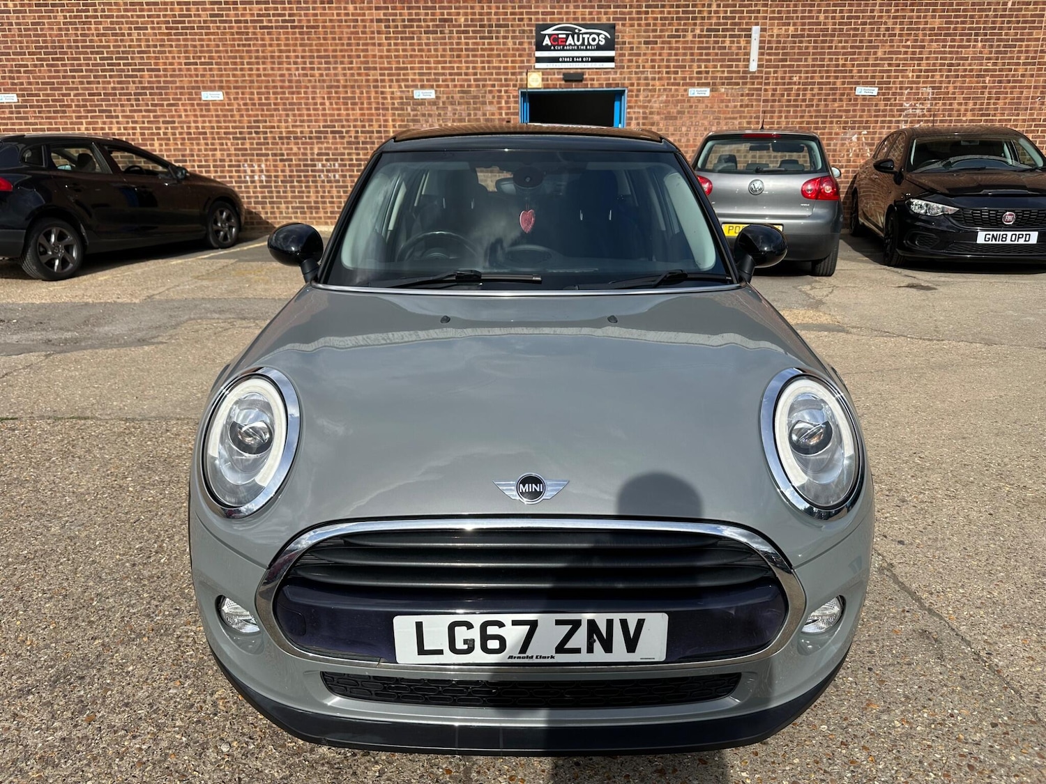 Used MINI Hatch 2017 for sale - 76562520: Photo 4