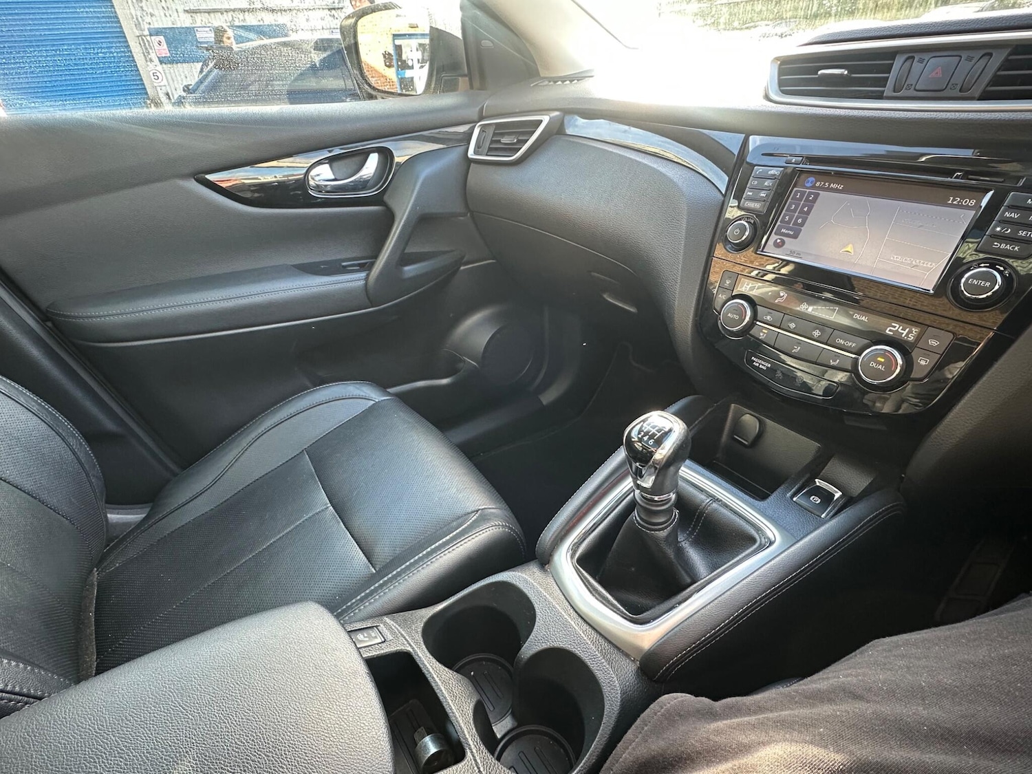 Used Nissan Qashqai 2017 for sale - 76634272: Photo 14