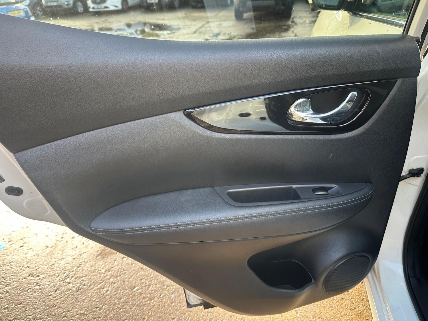 Used Nissan Qashqai 2017 for sale - 76634272: Photo 26