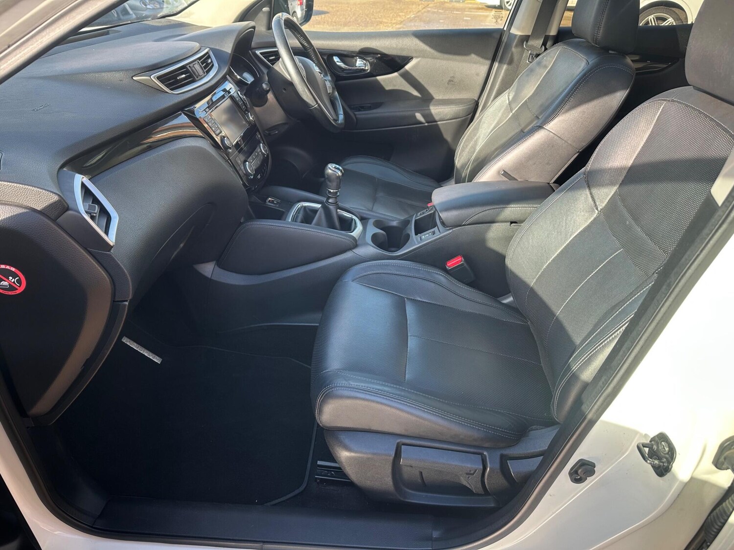 Used Nissan Qashqai 2017 for sale - 76634272: Photo 40