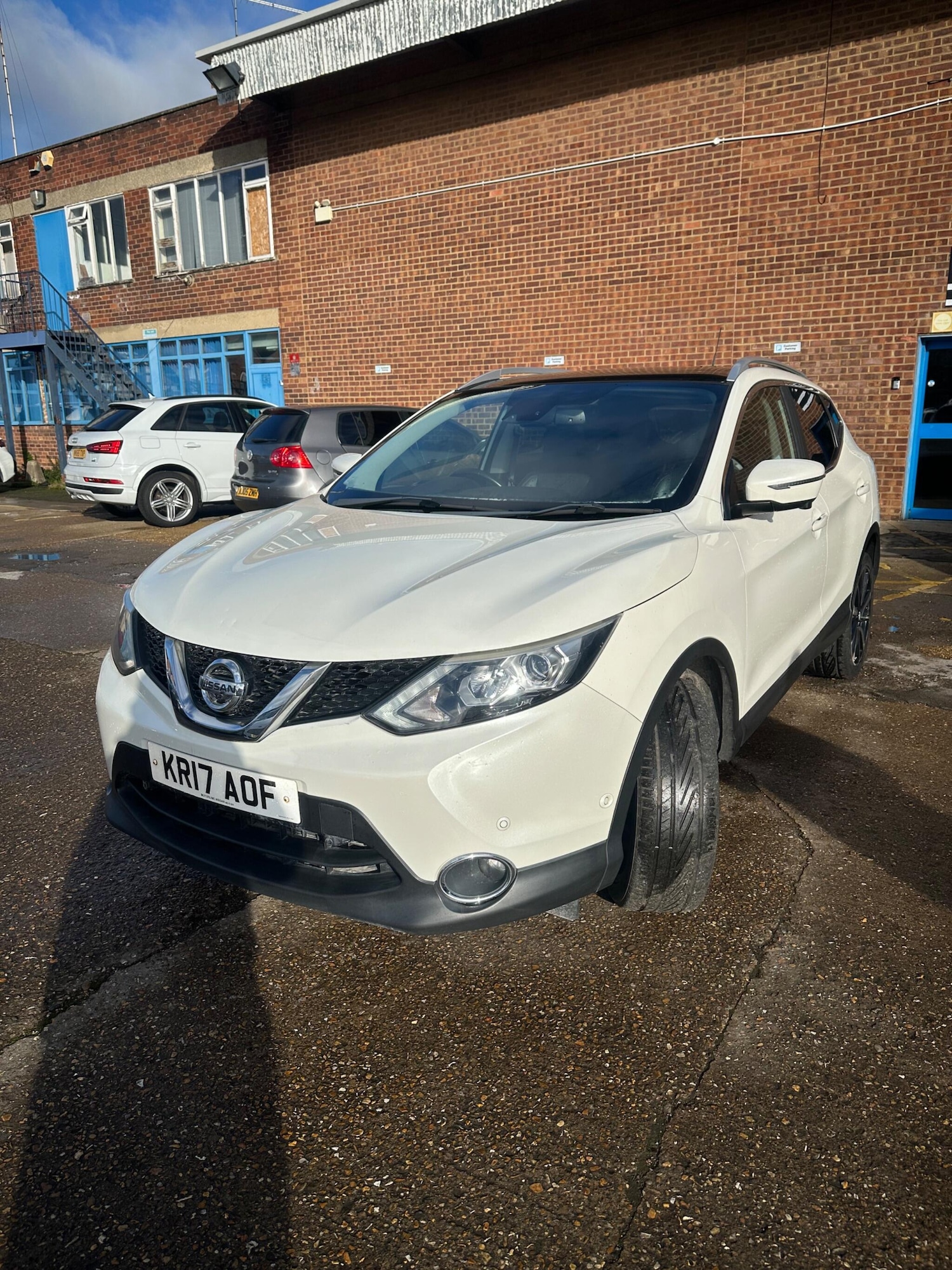 Used Nissan Qashqai 2017 for sale - 76634272: Photo 9