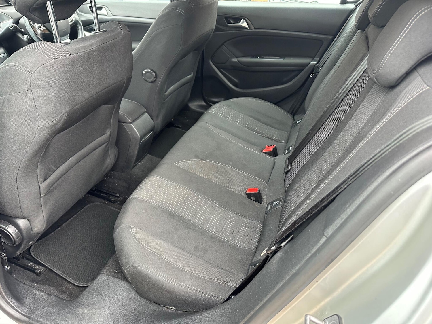 Used Peugeot 308 2017 for sale - 76314695: Photo 13