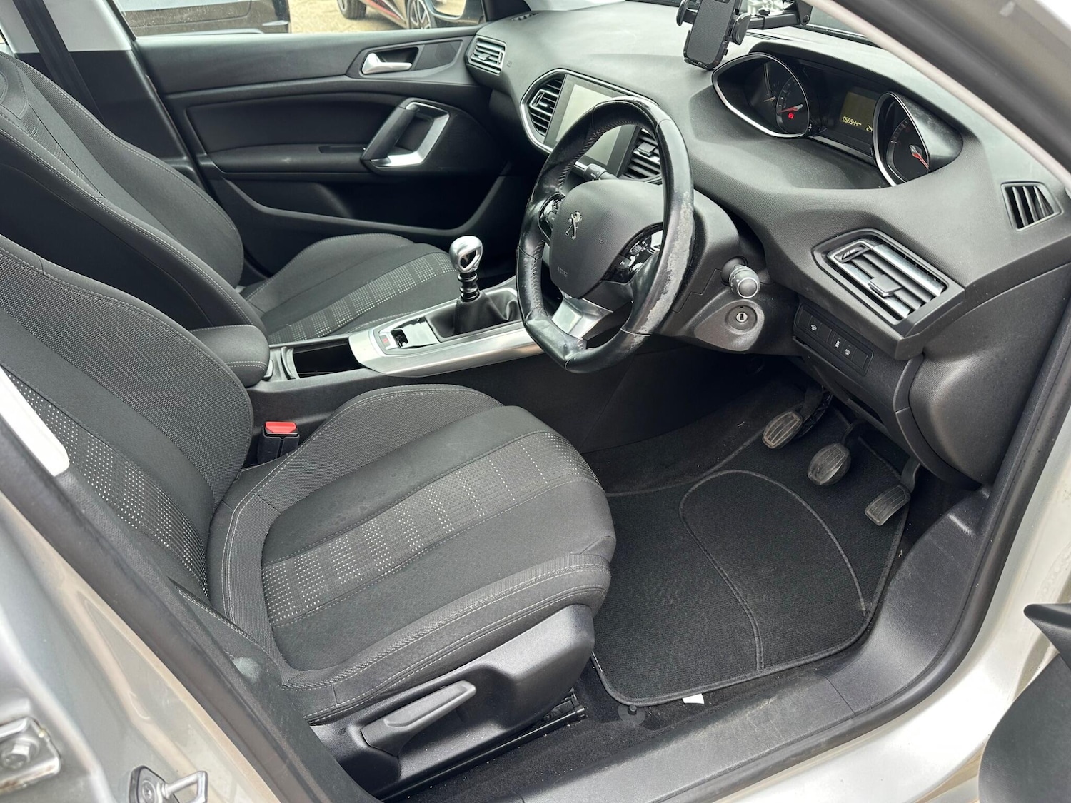 Used Peugeot 308 2017 for sale - 76314695: Photo 20