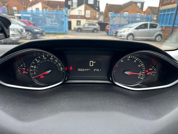 Used Peugeot 308 2017 for sale - 76314695: Photo 23