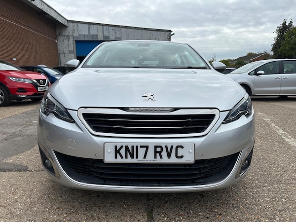 Used Peugeot 308 2017 for sale - 76314695: Photo 3