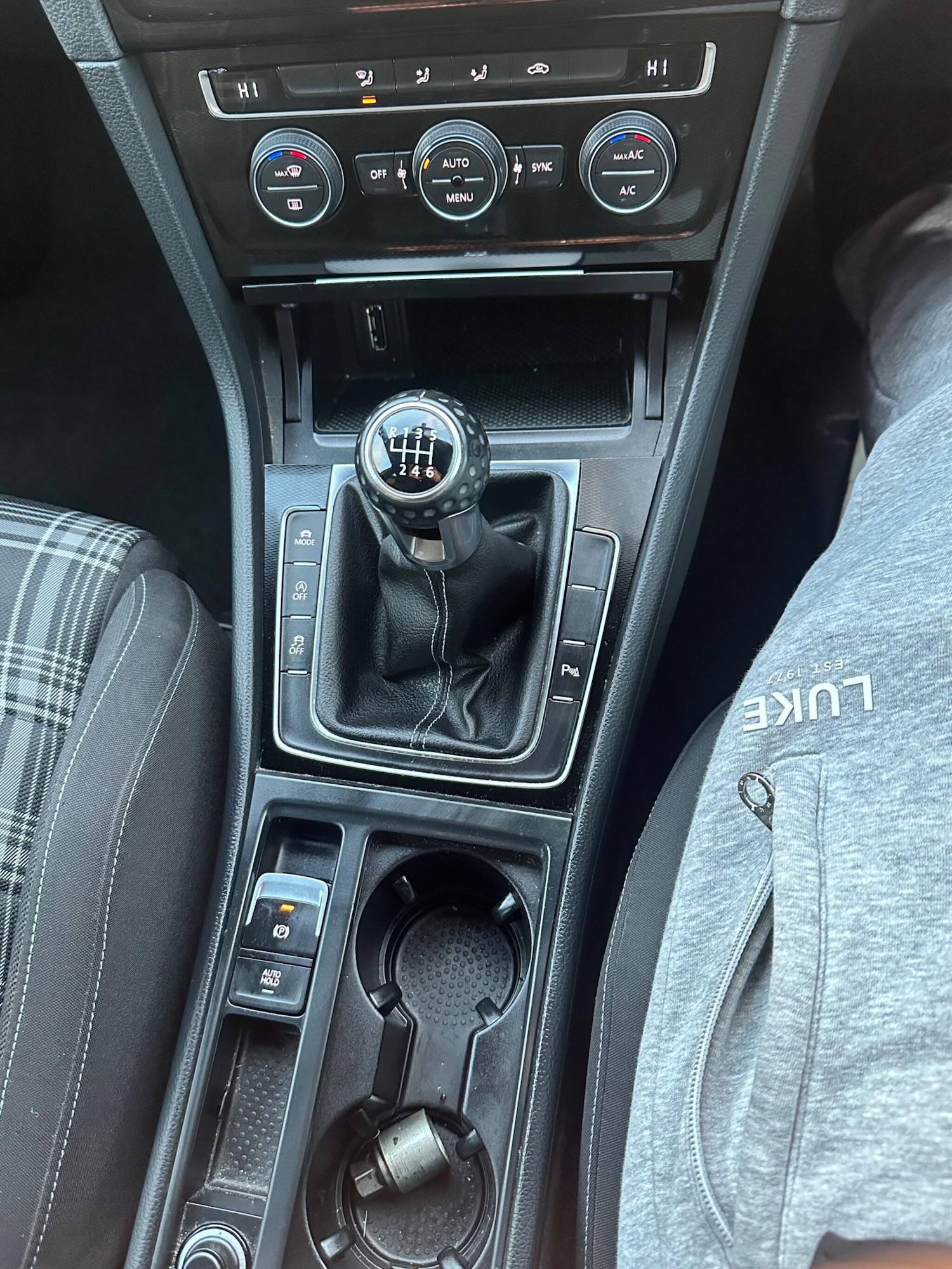 Used Volkswagen Golf 2014 for sale - 77229697: Photo 12