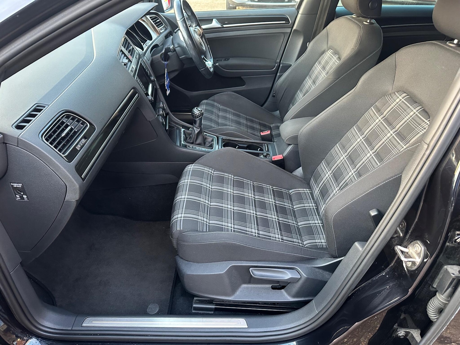 Used Volkswagen Golf 2014 for sale - 77229697: Photo 31