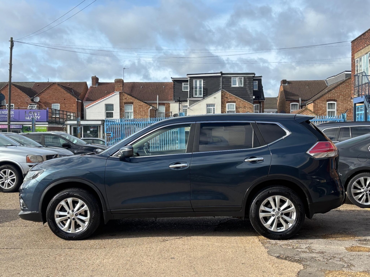 Used Nissan X-Trail 2017 for sale - 76200916: Photo 4