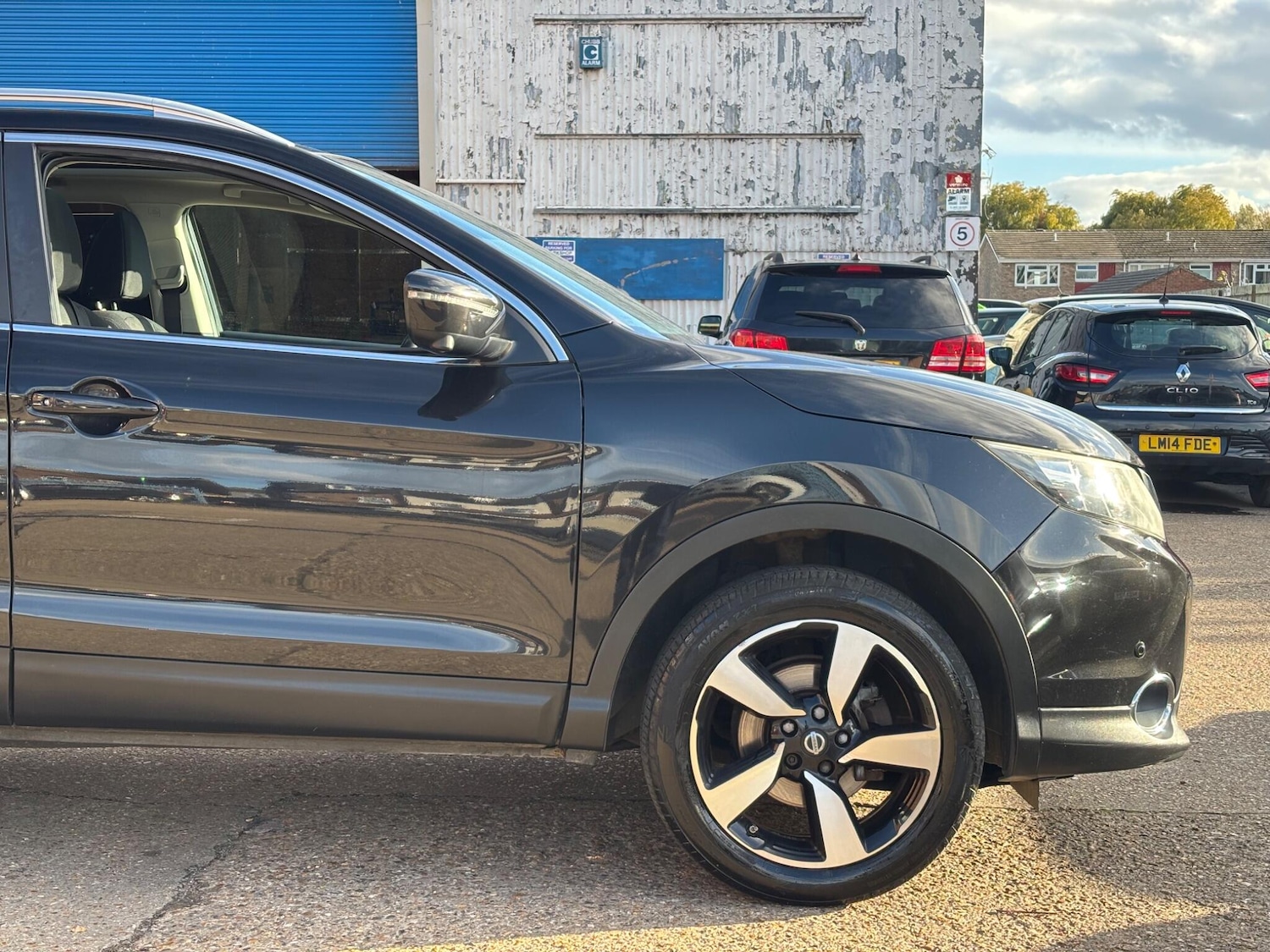 Used Nissan Qashqai 2015 for sale - 76440792: Photo 11