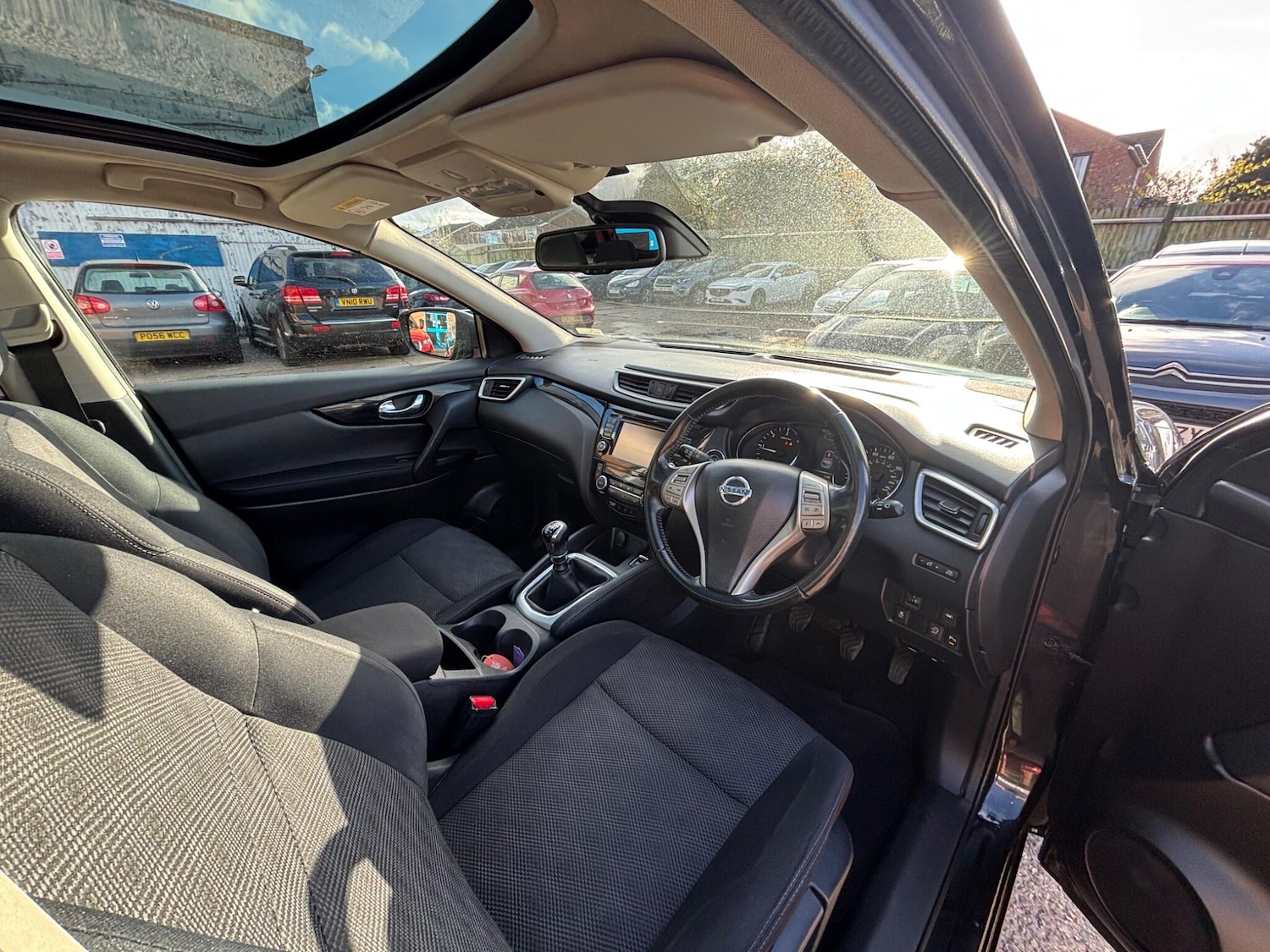 Used Nissan Qashqai 2015 for sale - 76440792: Photo 13