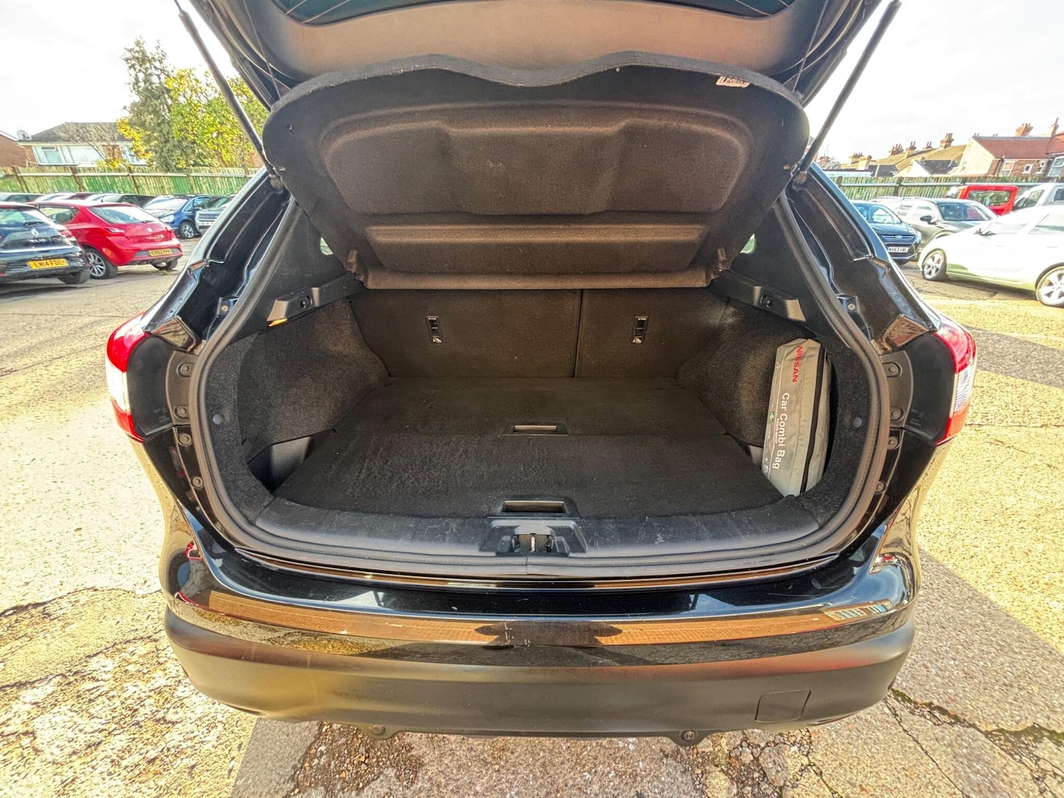 Used Nissan Qashqai 2015 for sale - 76440792: Photo 19