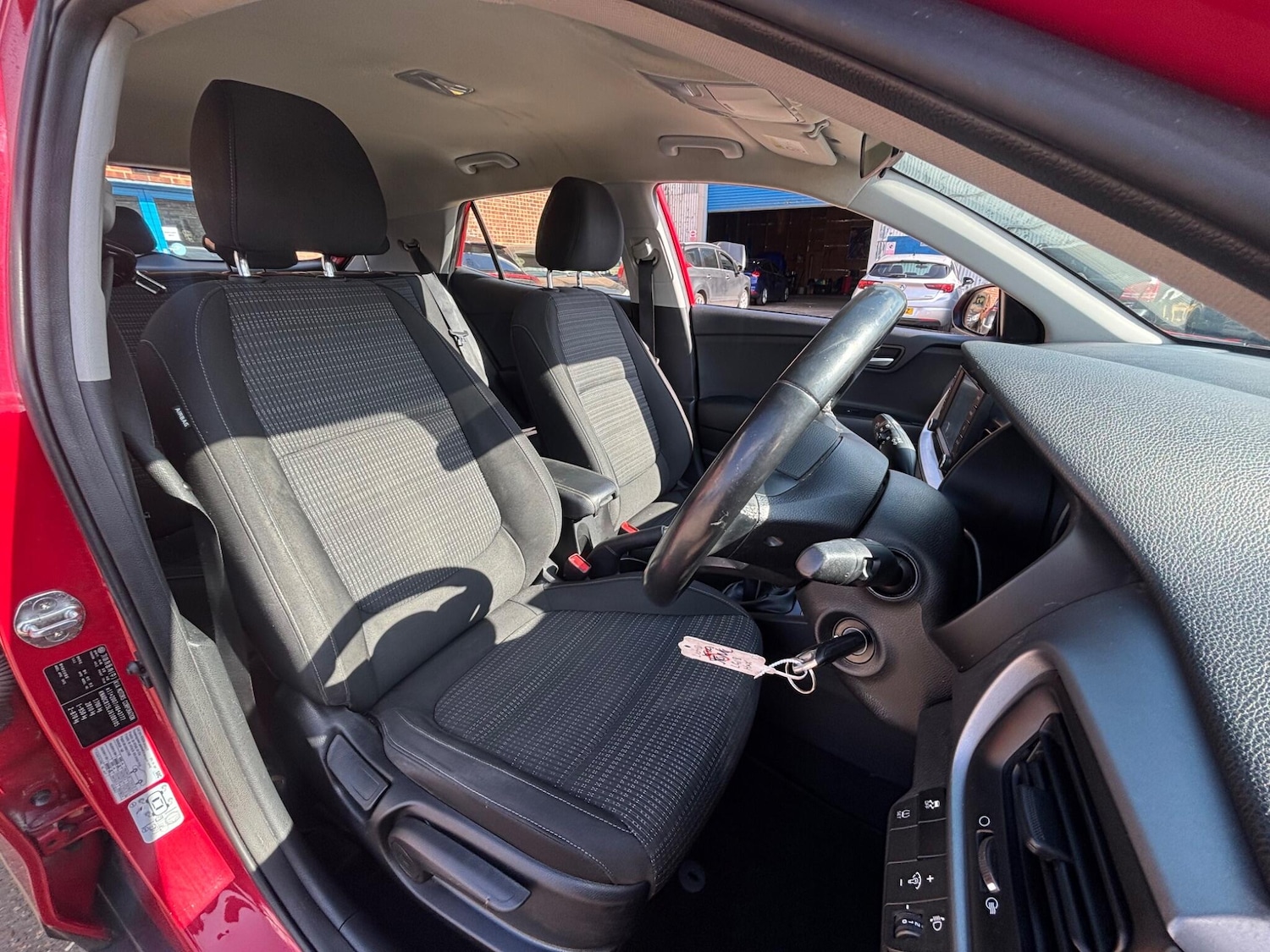 Used Kia Stonic 2018 for sale - 78116240: Photo 13