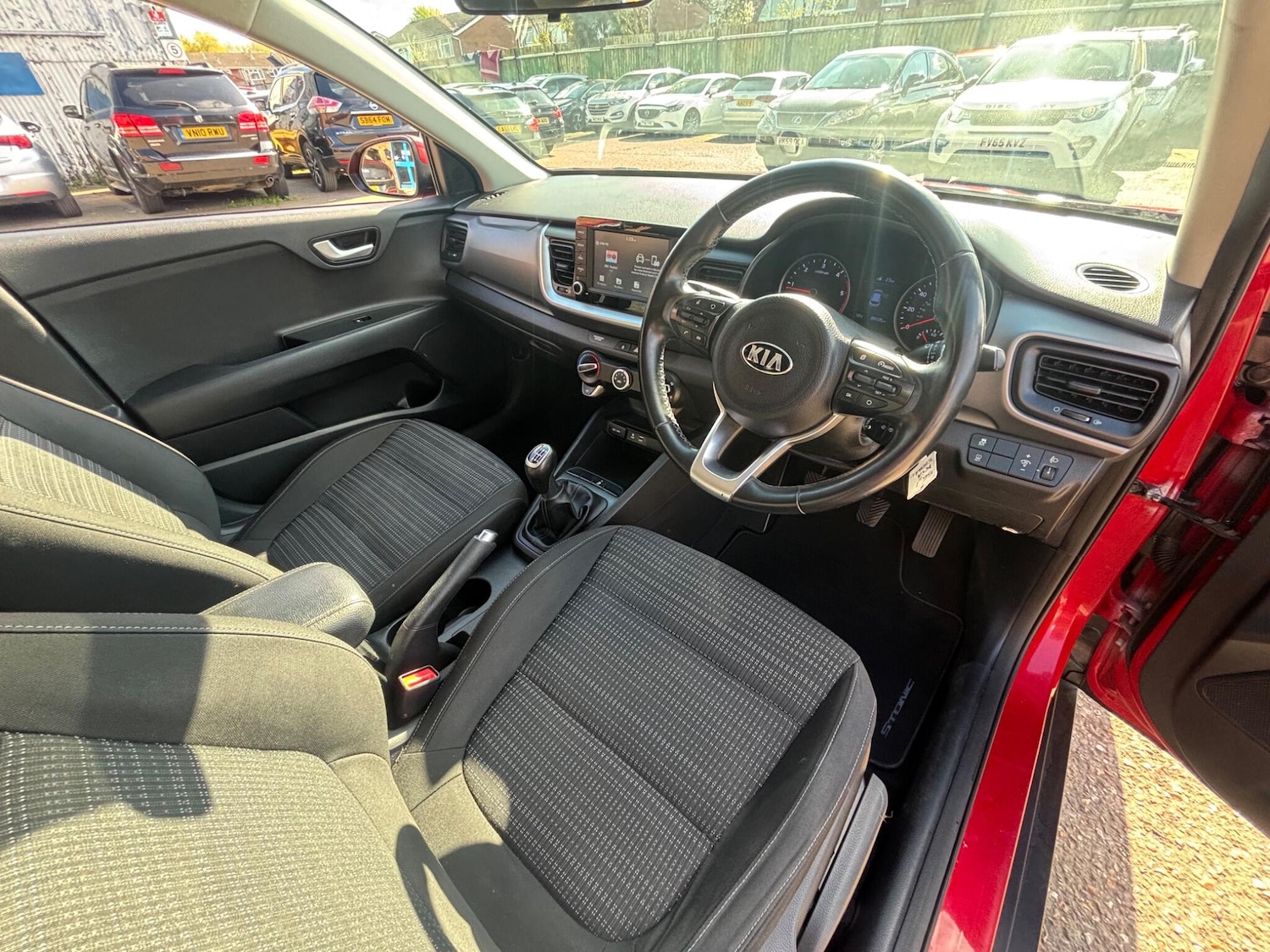 Used Kia Stonic 2018 for sale - 78116240: Photo 30