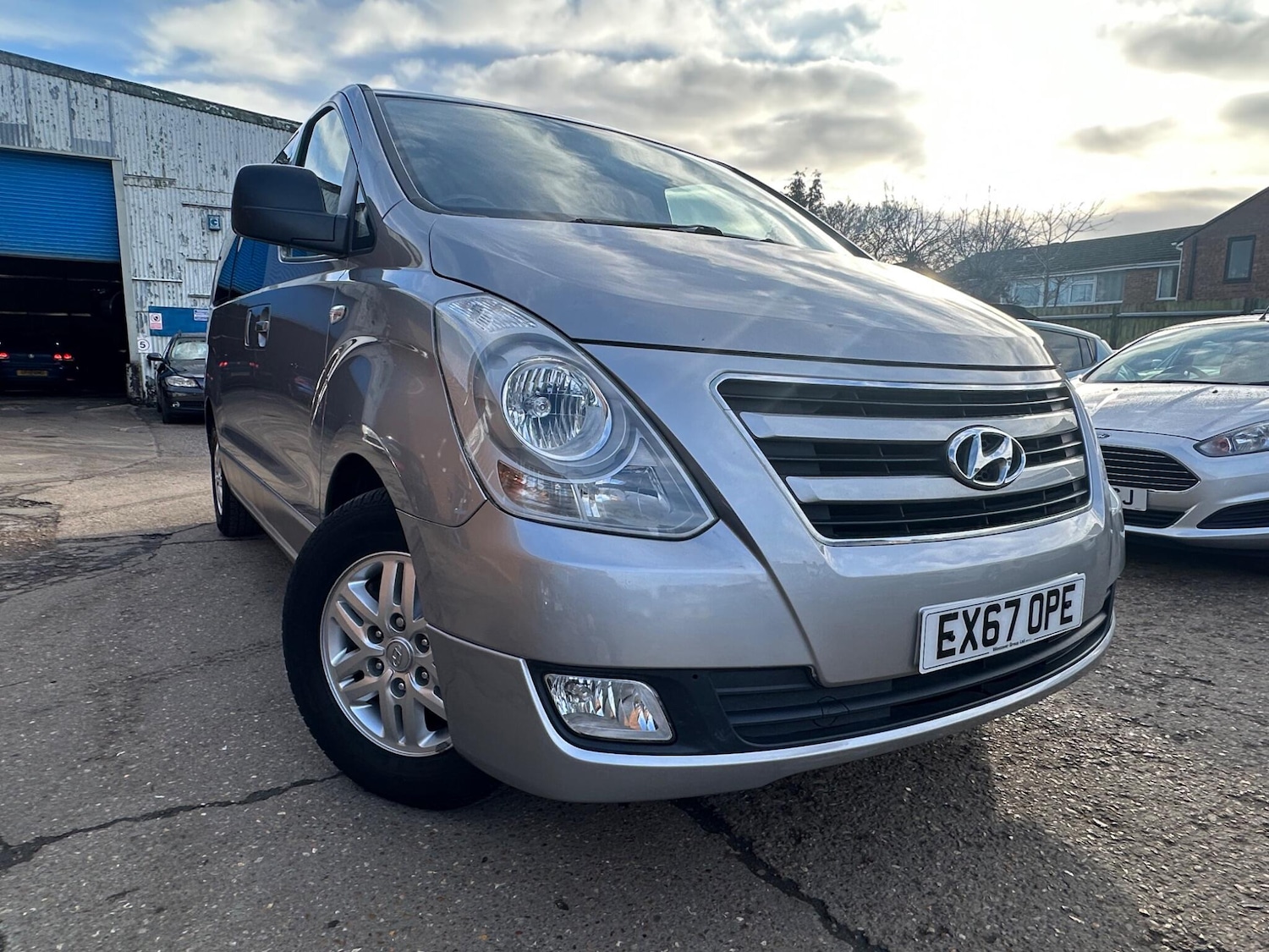 Used Hyundai i800 2017 for sale - 77314915: Photo 6