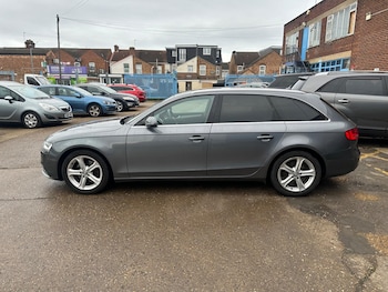 Used Audi A4 2015 for sale - 76976220: Photo