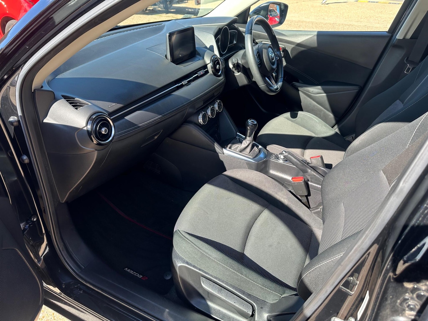 Used Mazda Mazda2 2018 for sale - 76042211: Photo 15