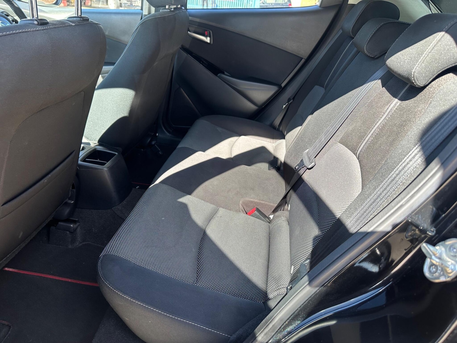 Used Mazda Mazda2 2018 for sale - 76042211: Photo 18