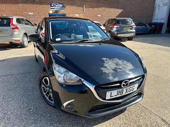 Used Mazda Mazda2 2018 for sale - 76042211: Photo 2