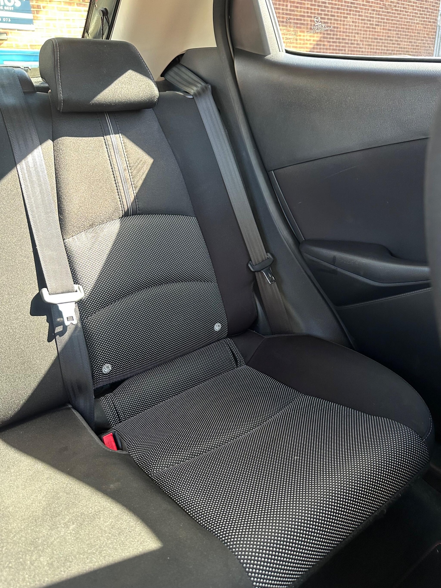 Used Mazda Mazda2 2018 for sale - 76042211: Photo 32