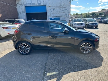 Used Mazda Mazda2 2018 for sale - 76042211: Photo 3