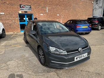 Used Volkswagen Golf 2018 for sale - 79601911: Photo