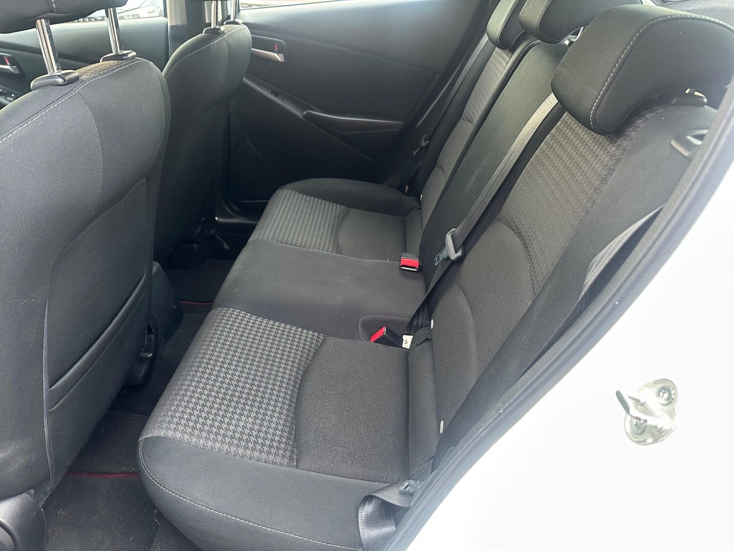 Used Mazda Mazda2 for sale - 77496099: Photo 18