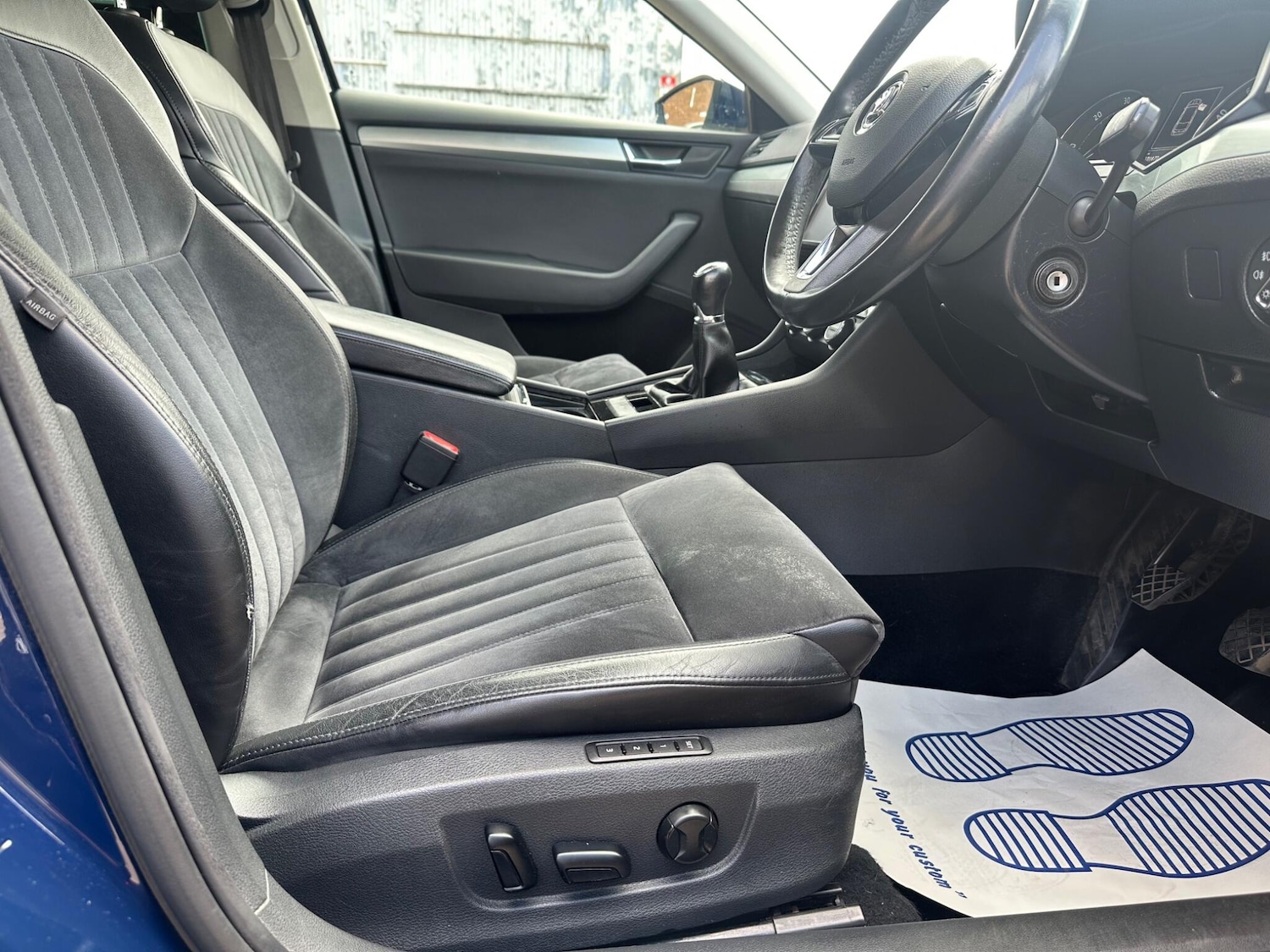 Vehicle 29