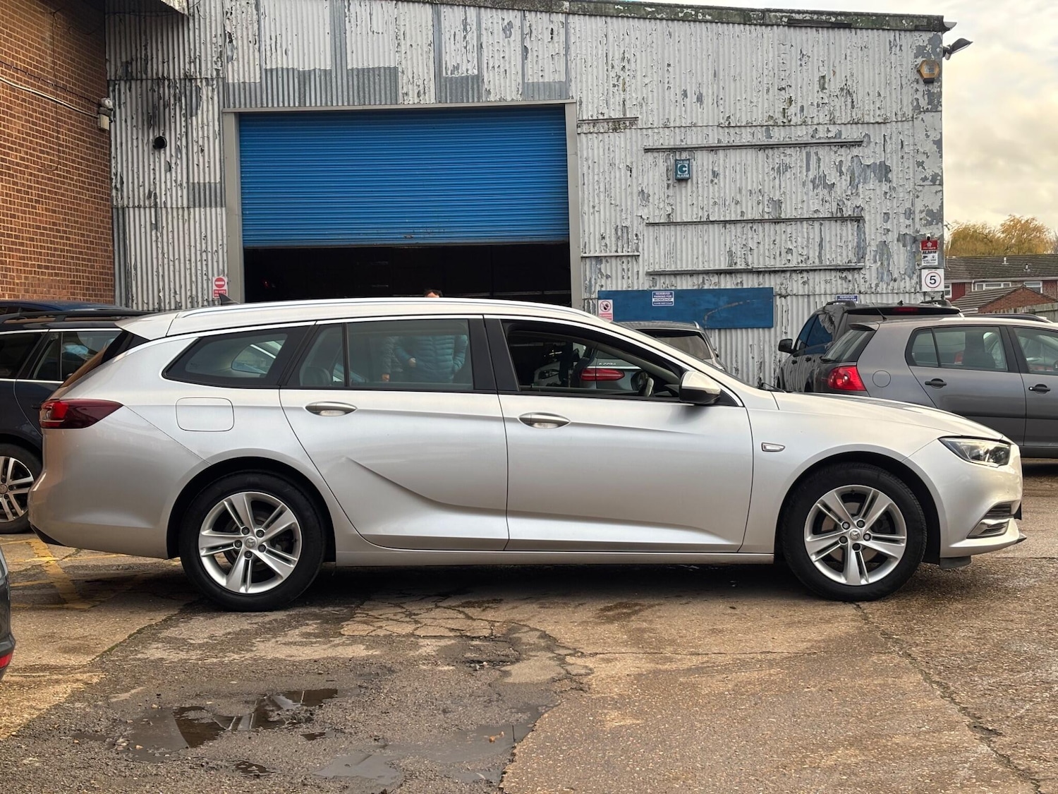 Used Vauxhall Insignia 2019 for sale - 76849899: Photo 4