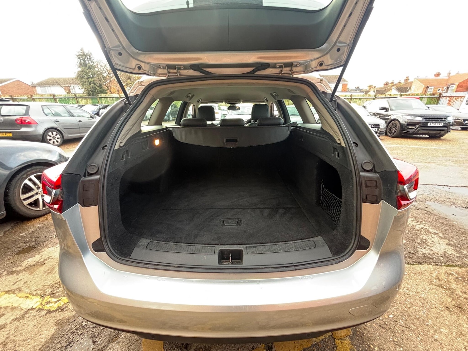 Used Vauxhall Insignia 2019 for sale - 76849899: Photo 9