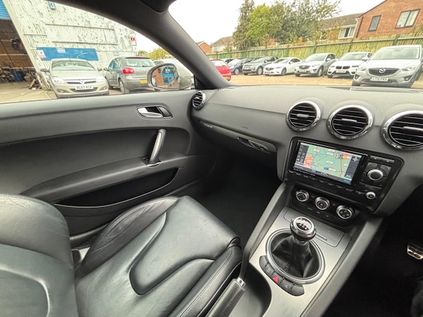 Used Audi TT 2011 for sale - 76315229: Photo 11