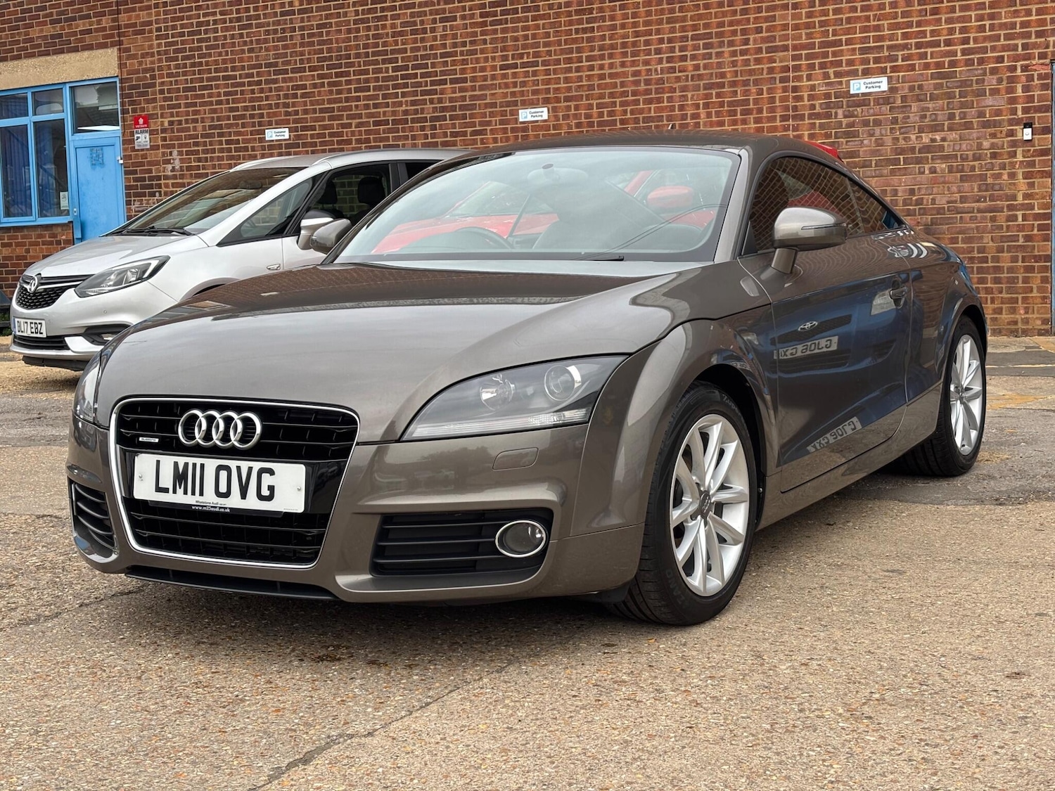 Used Audi TT 2011 for sale - 76315229: Photo 3