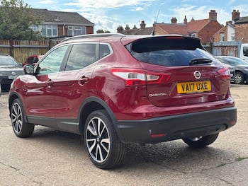 Used Nissan Qashqai 2017 for sale - 79688580: Photo