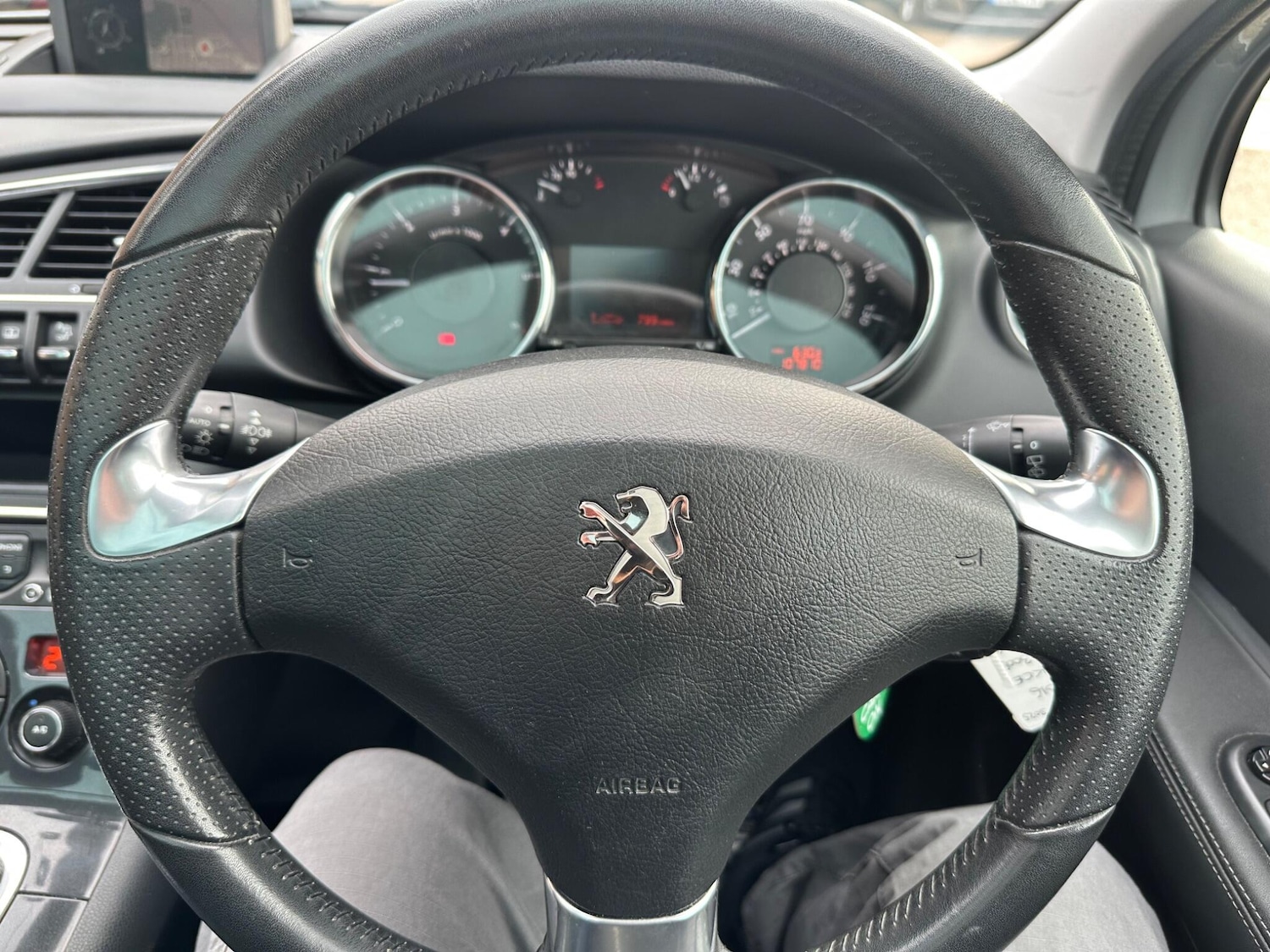 Used Peugeot 3008 2016 for sale - 76457175: Photo 31