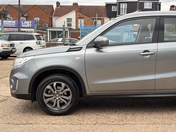 Used Suzuki Vitara 2015 for sale - 76238726: Photo 8