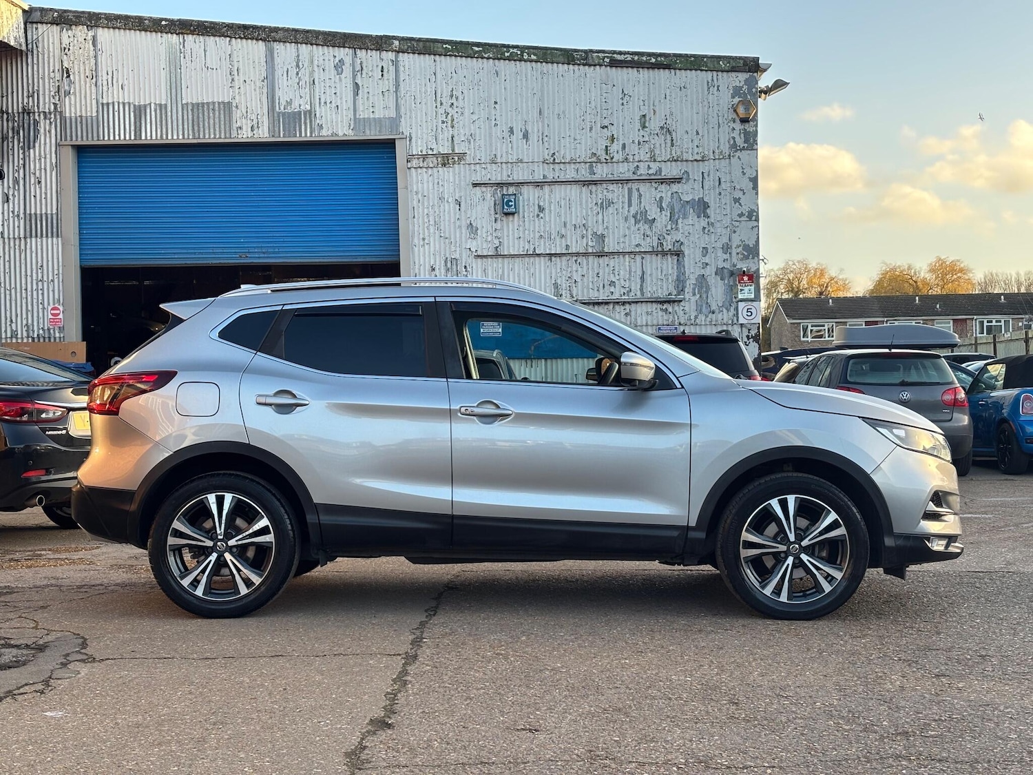 Used Nissan Qashqai 2017 for sale - 76927007: Photo 5