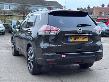 Used Nissan X-Trail 2017 for sale - 77586766: Photo