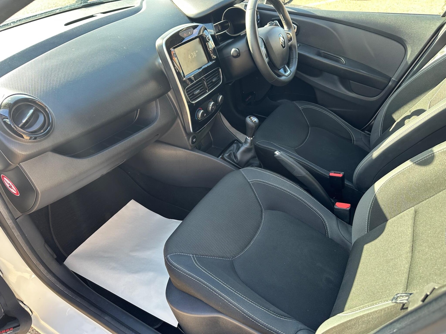 Used Renault Clio 2019 for sale - 75940717: Photo 15