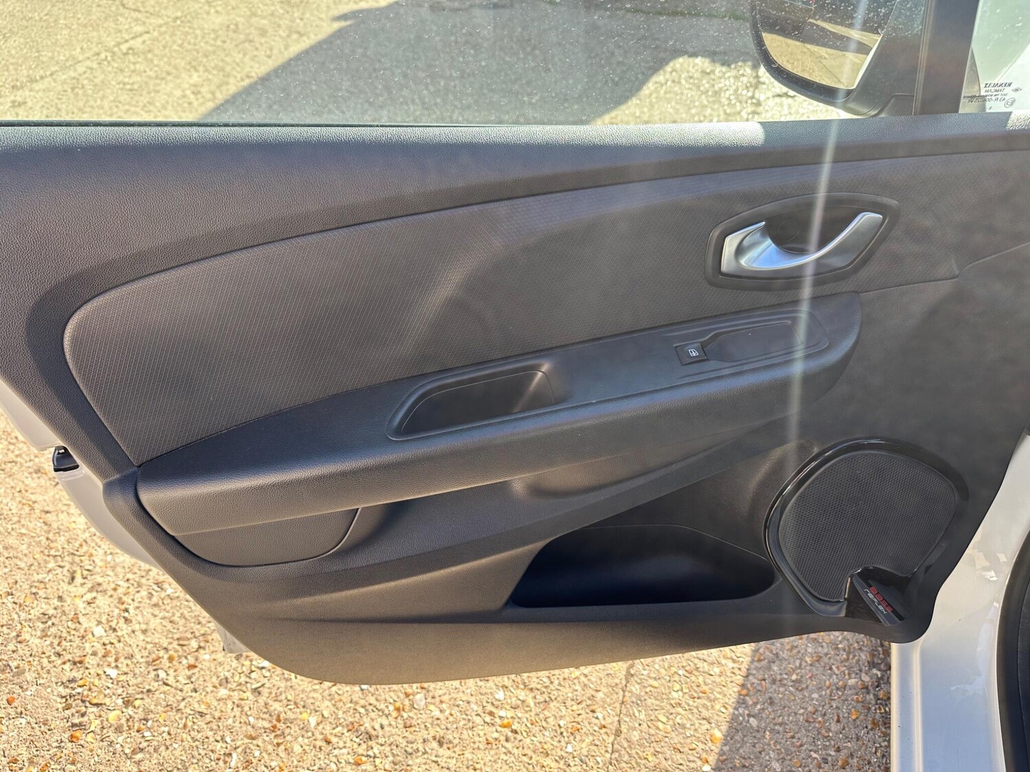 Used Renault Clio 2019 for sale - 75940717: Photo 17