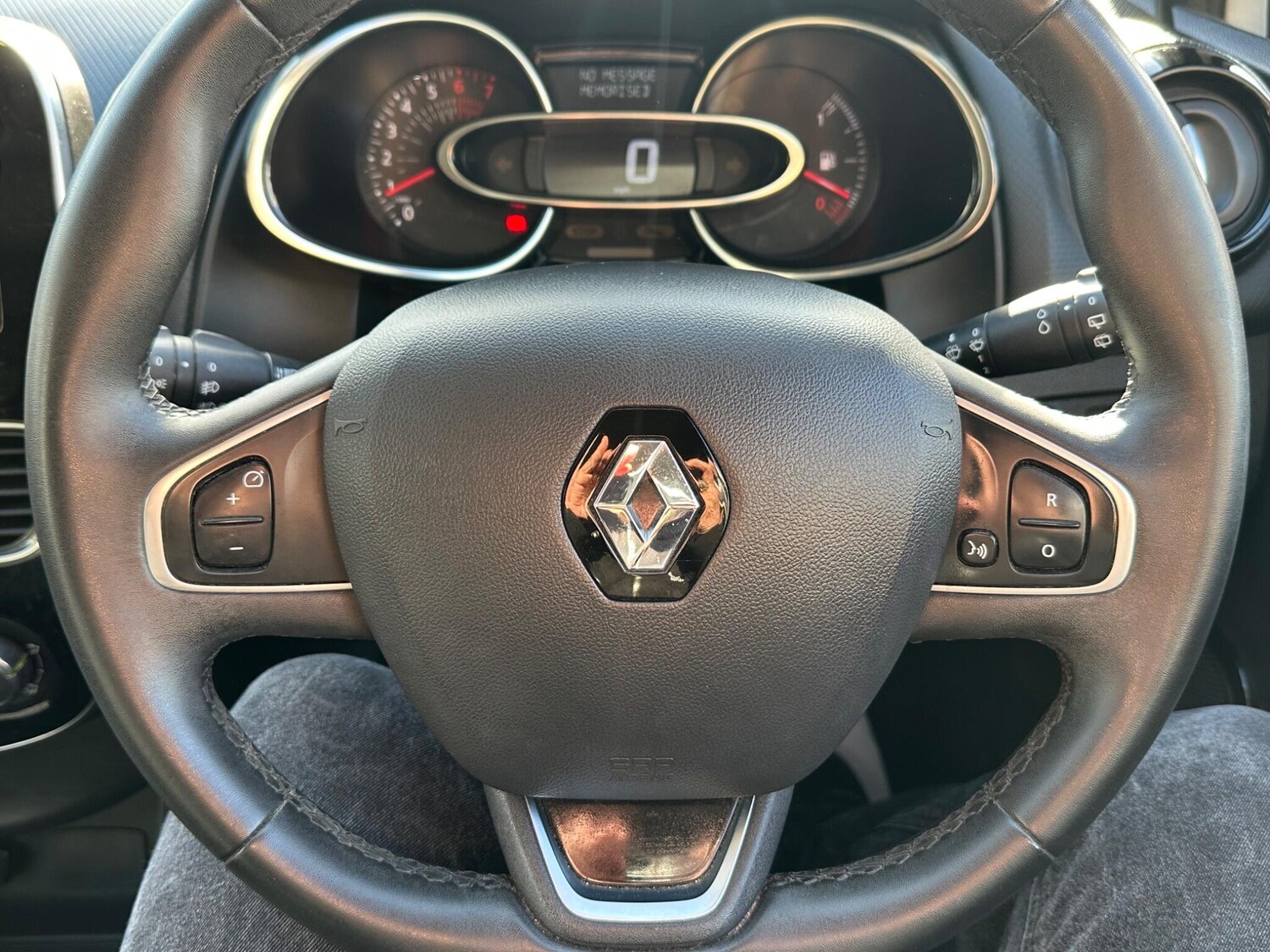 Used Renault Clio 2019 for sale - 75940717: Photo 26