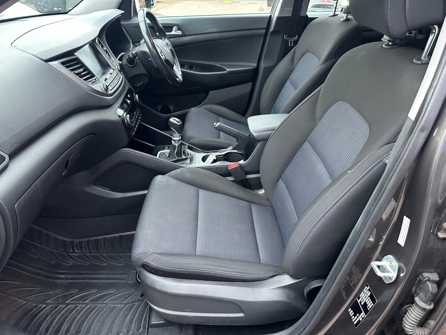 Used Hyundai TUCSON 2016 for sale - 77156024: Photo 35