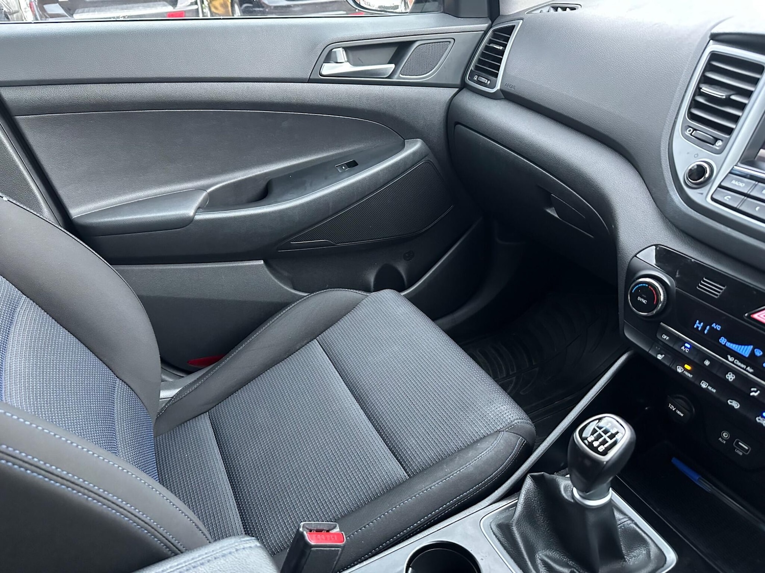 Used Hyundai TUCSON 2016 for sale - 77156024: Photo 37