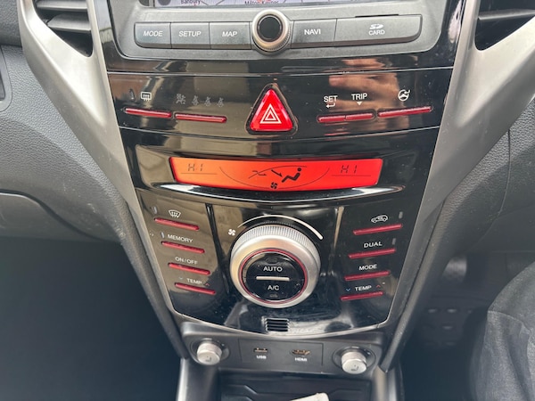 Used Ssangyong Tivoli 2016 for sale - 76246808: Photo 9