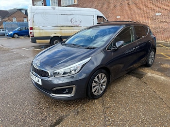 Used Kia Ceed 2017 for sale - 78830213: Photo