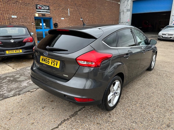 Used Ford Focus 2016 for sale - 76260436: Photo 11