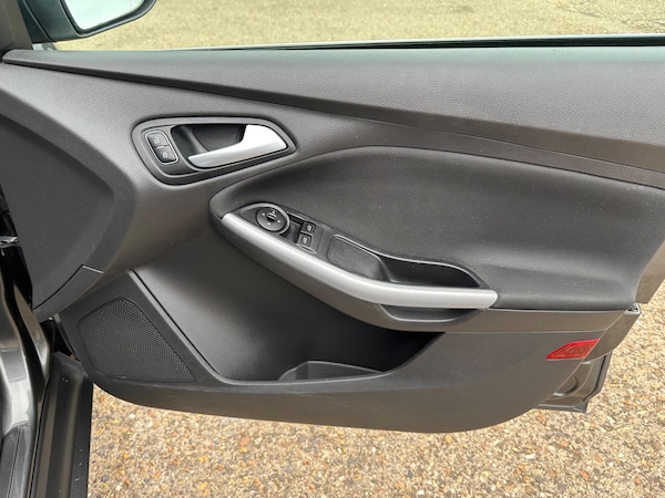 Used Ford Focus 2016 for sale - 76260436: Photo 30