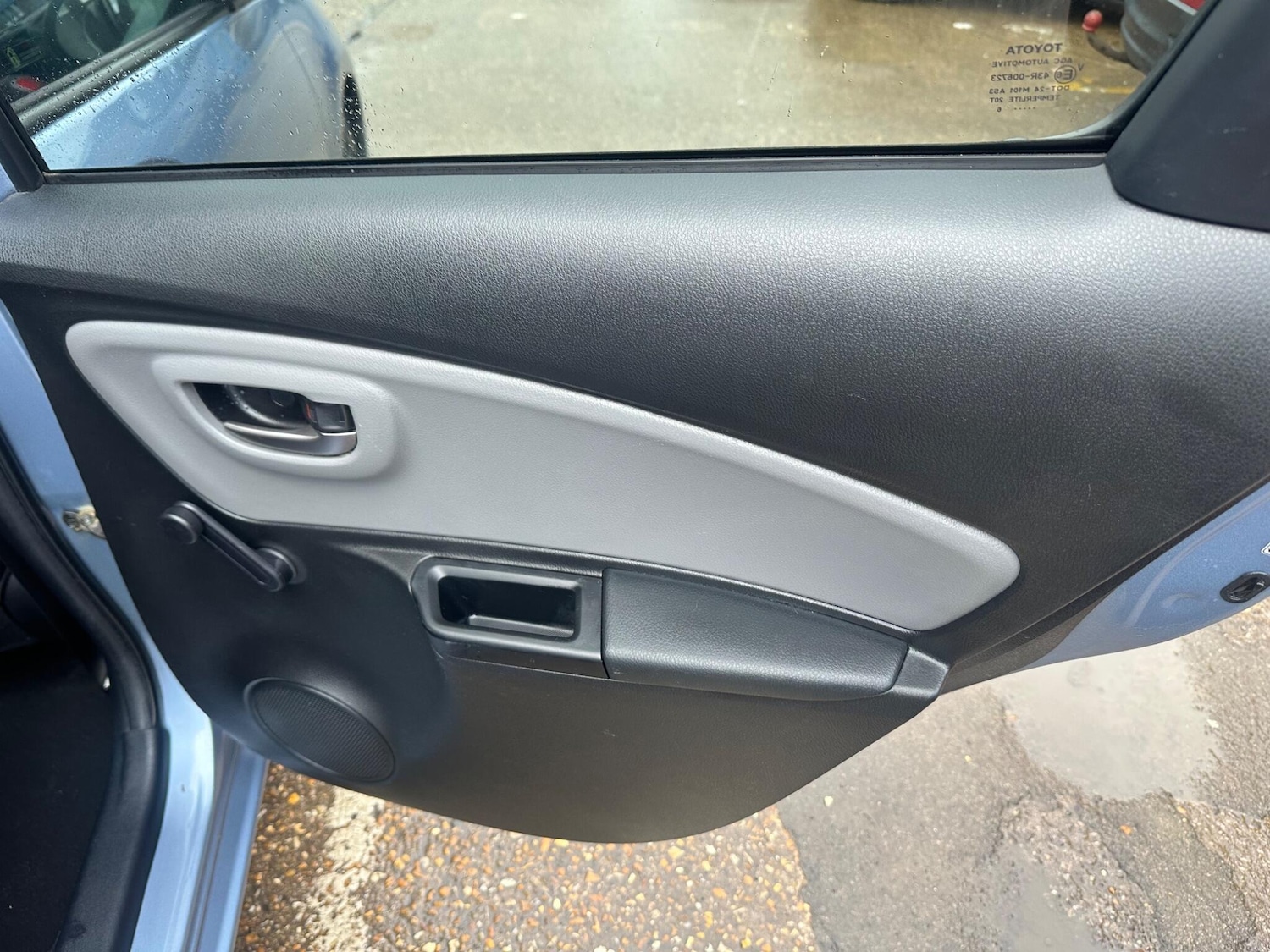 Used Toyota Yaris 2016 for sale - 77925204: Photo 18