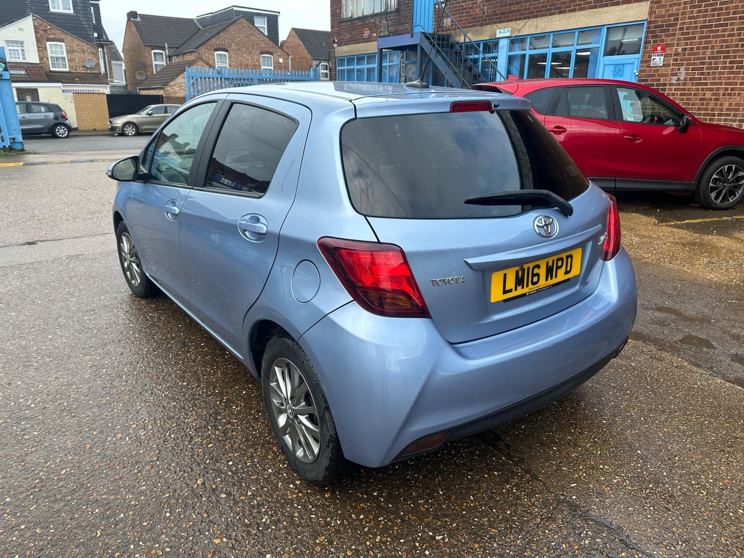 Used Toyota Yaris 2016 for sale - 77925204: Photo 4