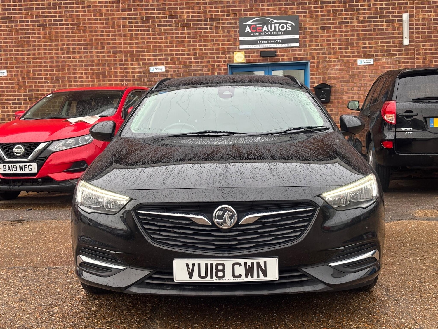 Used Vauxhall Insignia 2018 for sale - 76409220: Photo 2